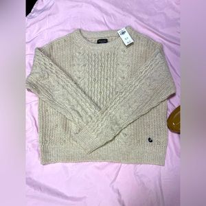 Abercrombie & Fitch Sweater